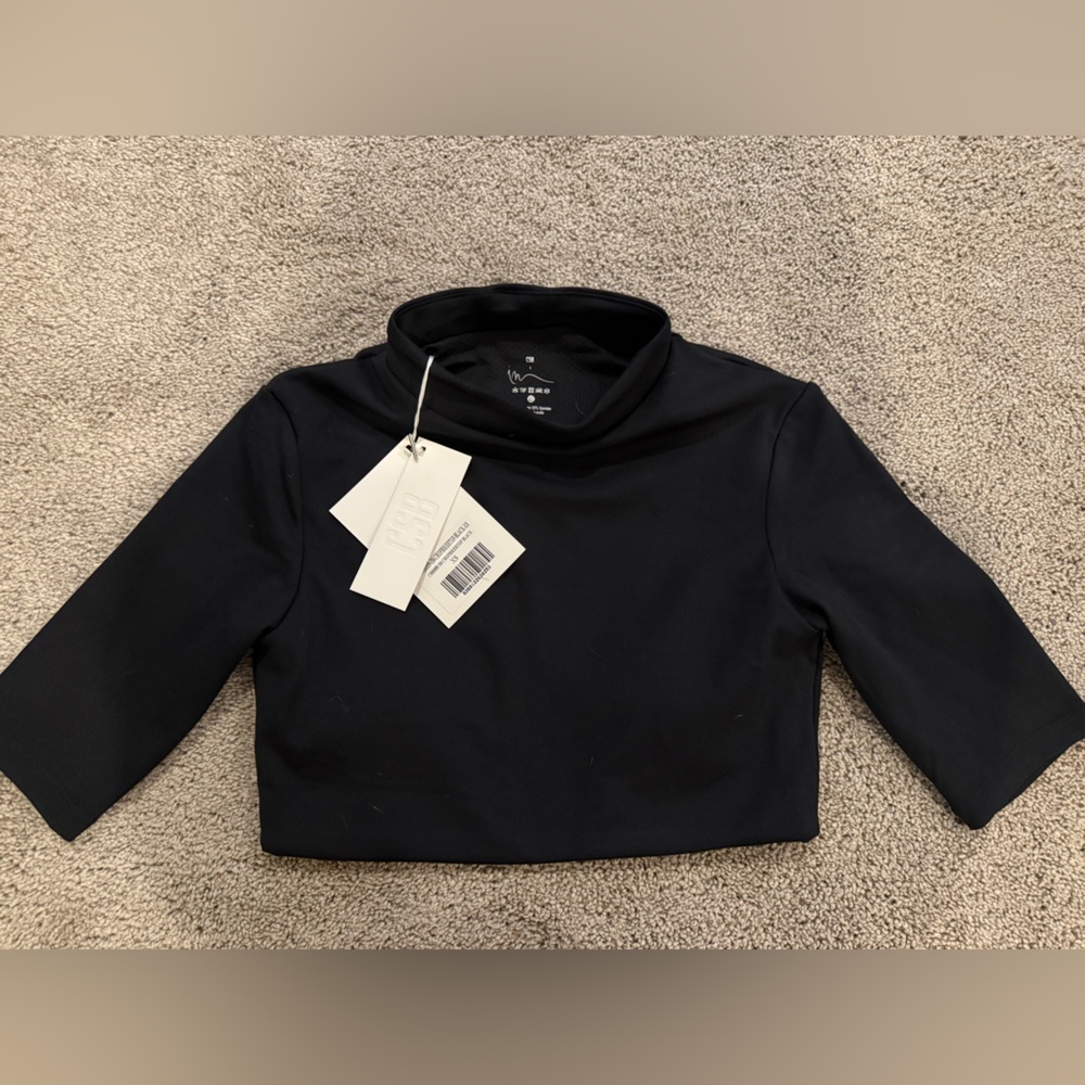 Crop Shop Boutique Midnight Black Crew Neck Top. Brand New. XS